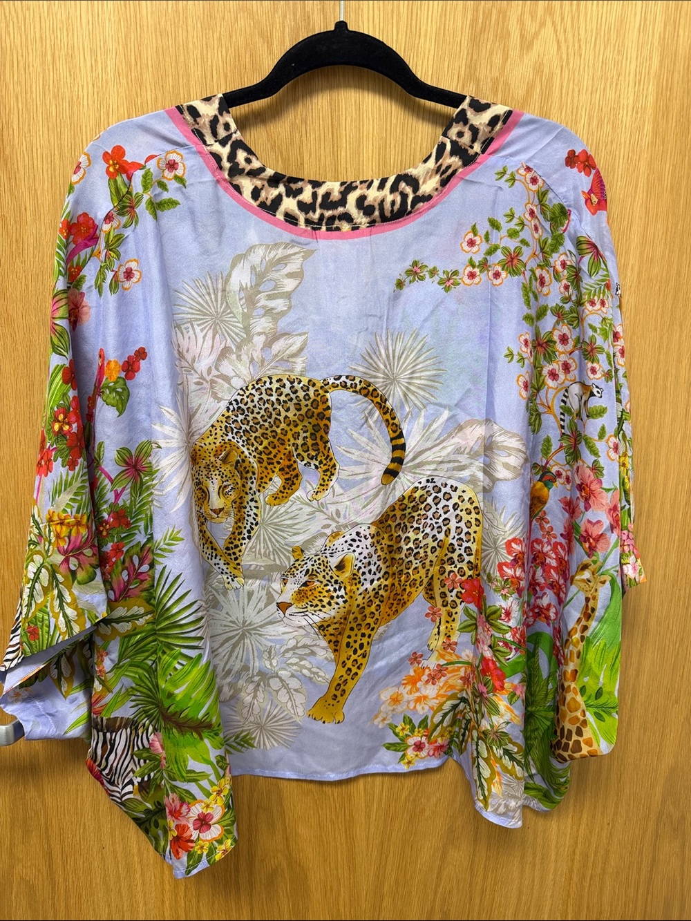 NWT Johnny Was 100% Silk Lavender Tropical Shirt with Leopard Trim - Picture 5 of 11